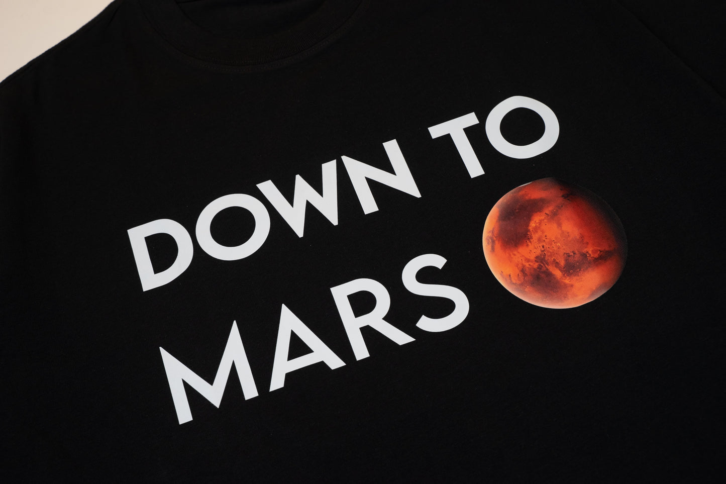 "Down To Mars" T-Shirt – SEVEN & FRIENDS | Padel & Tennis Shirt